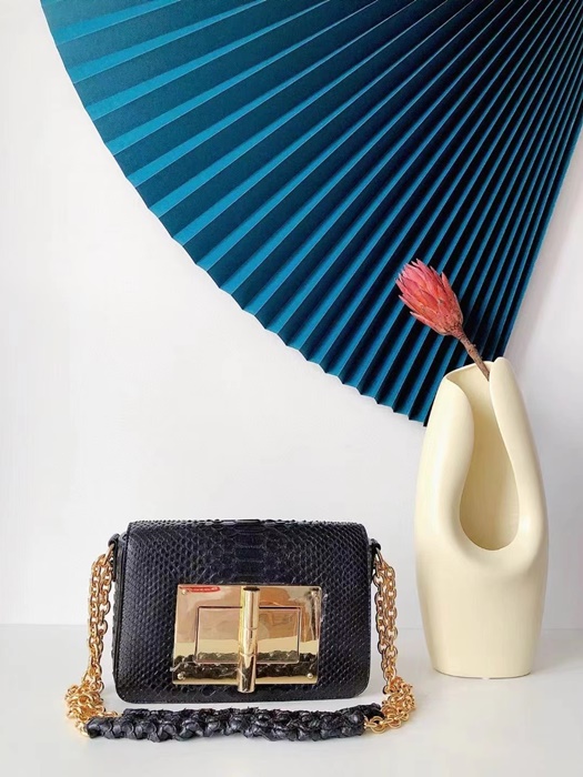 fb067e8d9ee7eb309e3d60024d54f4c0_1680932005_1164.jpg fb067e8d9ee7eb309e3d60024d54f4c0_1680932005_1164.jpg