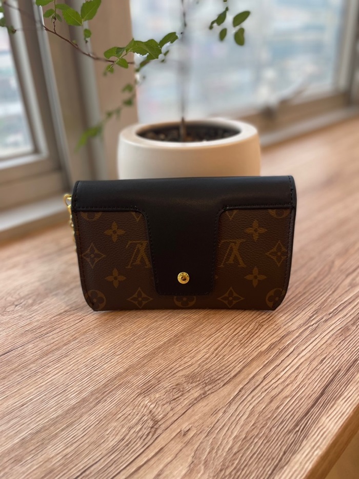 b2ff3605d80c15f99f72ad72a3c402cd_1702902892_8269.jpg b2ff3605d80c15f99f72ad72a3c402cd_1702902892_8269.jpg