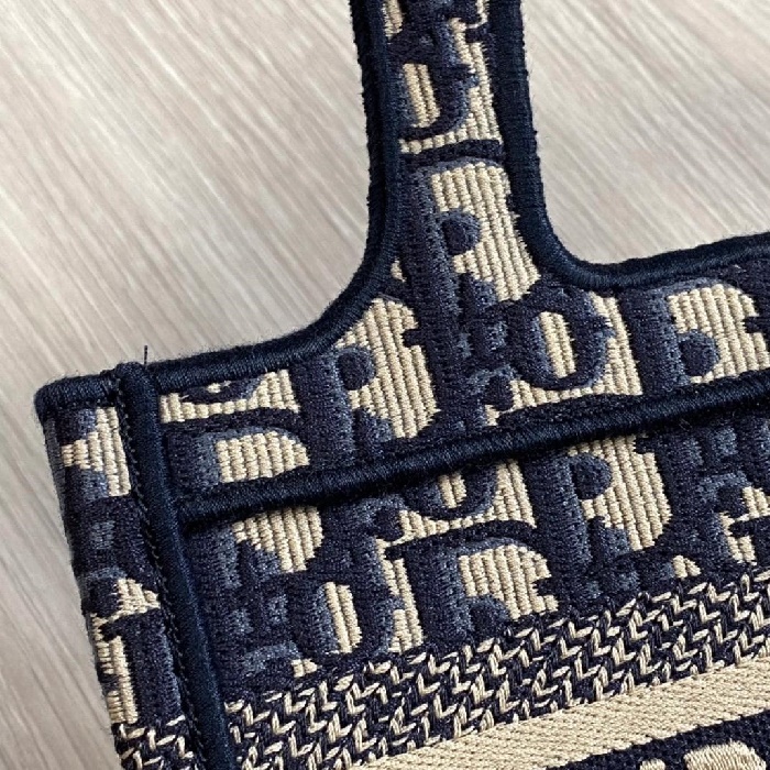 b69fa41b6b66a5f0e6ba97bed1f90797_1724902587_0448.jpg b69fa41b6b66a5f0e6ba97bed1f90797_1724902587_0448.jpg