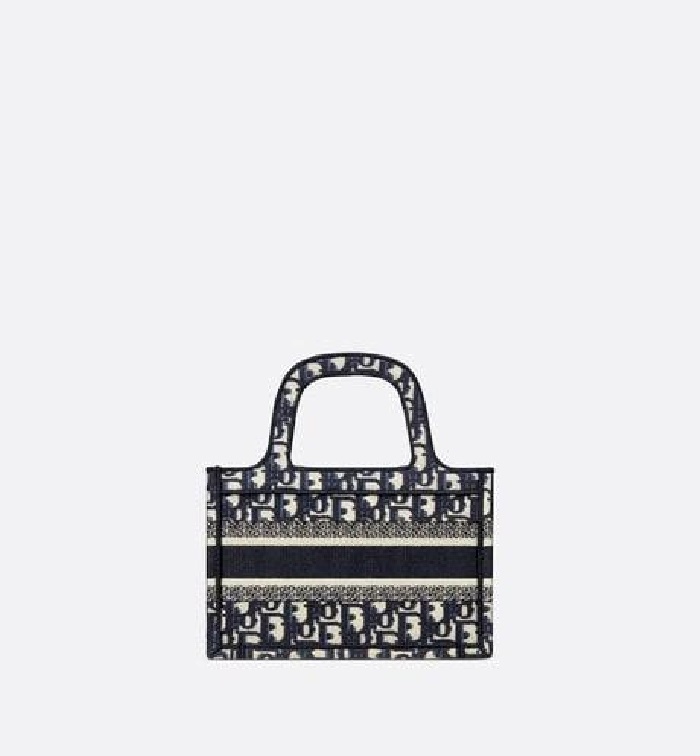 b69fa41b6b66a5f0e6ba97bed1f90797_1724902606_0676.jpg b69fa41b6b66a5f0e6ba97bed1f90797_1724902606_0676.jpg