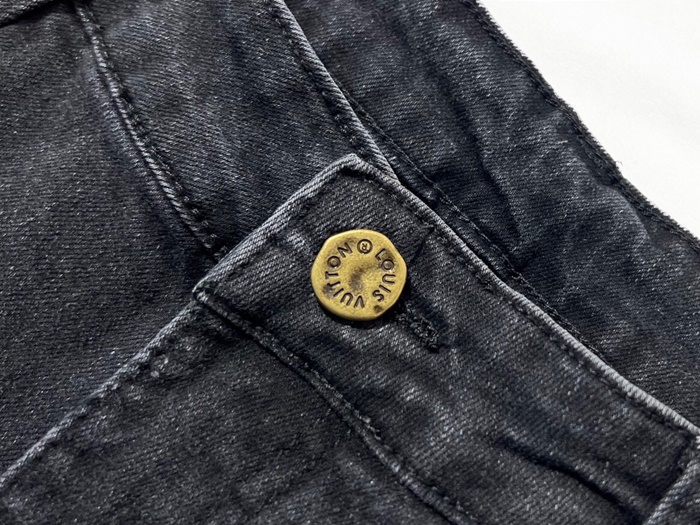 a156e39d6a30634578764d7f1536e620_1736919785_9207.jpg a156e39d6a30634578764d7f1536e620_1736919785_9207.jpg