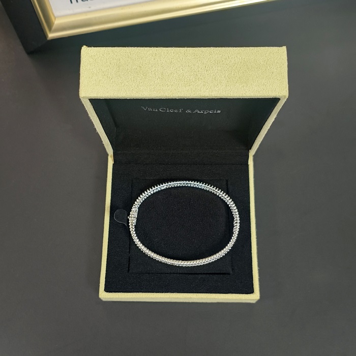 f1285186c14e6d0e8ceec56a5318838c_1740722136_2423.jpg f1285186c14e6d0e8ceec56a5318838c_1740722136_2423.jpg