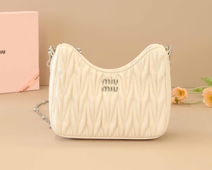 c90100d80774ad428672c51e0d53bce0_1742980665_218.jpg c90100d80774ad428672c51e0d53bce0_1742980665_218.jpg