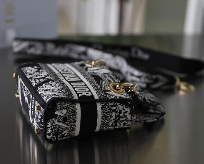 1766b7db881d0a0553430a75169e6409_1750233683_2204.png 1766b7db881d0a0553430a75169e6409_1750233683_2204.png