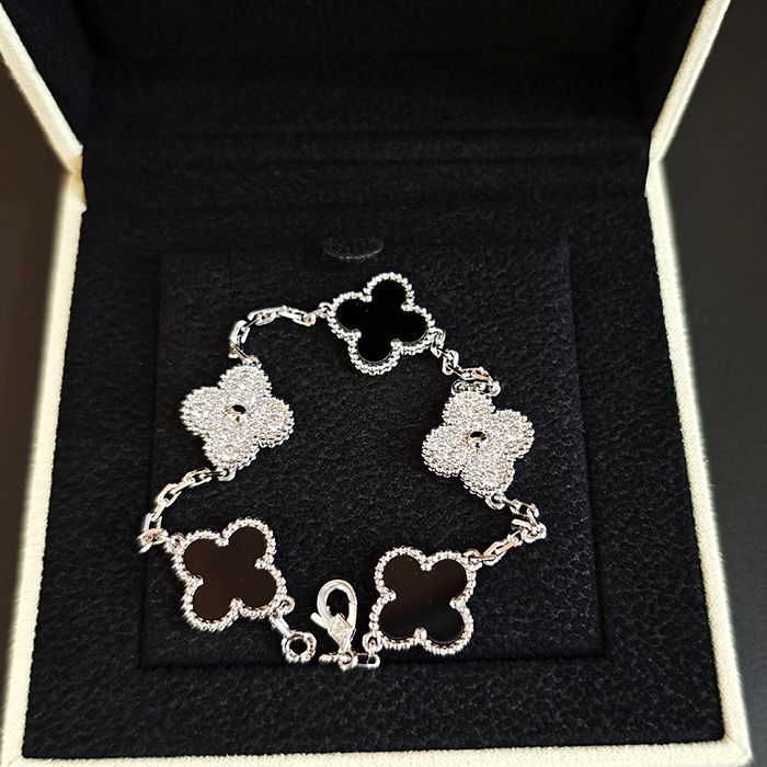 0d2aa1e89b5a314302b2e0ca4fd8b87c_1755591063_6199.jpg 0d2aa1e89b5a314302b2e0ca4fd8b87c_1755591063_6199.jpg