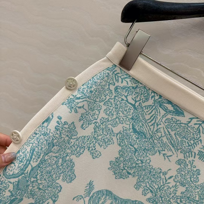 d96714b1e77c0f1f09dac946d26f3e8b_1756112177_6431.jpg d96714b1e77c0f1f09dac946d26f3e8b_1756112177_6431.jpg