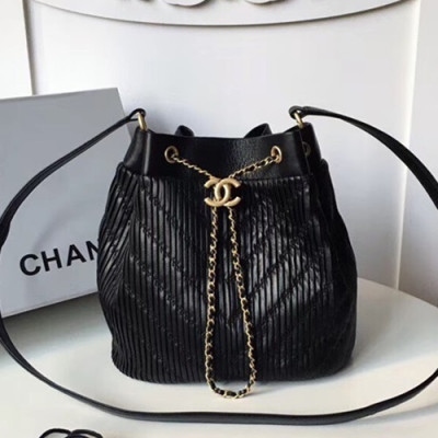 Chanel Women Leather Bucket Tote Shoulder Bag ,25CM - 샤넬 여성용 레더 버킷 토트 숄더백,CHAB0431,25CM,블랙