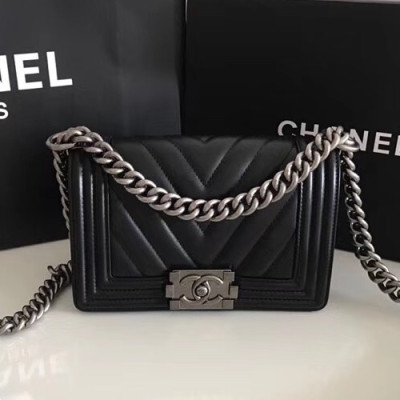 Chanel Leboy Leather Chain Shoulder Bag  ,20CM - 샤넬 르보이 레더 체인 숄더백  67085 - CHAB0487,20CM,블랙