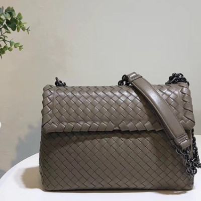 Bottega Veneta Leather Gray Olimpia Chain Shoulder Cross Bag,25cm - 보테가 베네타 레더 그레이 올림피아 체인 숄더 크로스백 6498-6,BVB0035,25cm