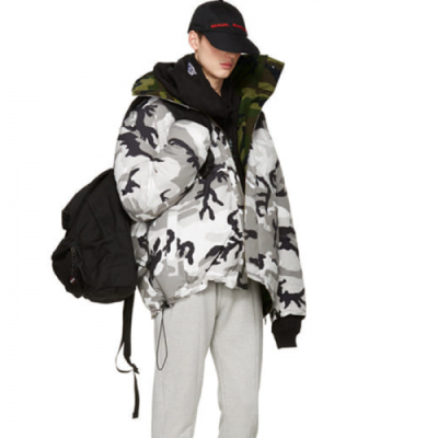 [인기상품] 2018/19 Vetements x Canada goose Collabo Both-sides Padding - 베트멍 x 캐나다구스 카모 맥밀란 리버시블 양면 패딩 VET003X , Size (S - 2XL)