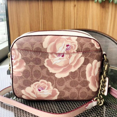 Coach Leather Floral Camera Shoulder Bag,21cm - 코치 레더 플로럴 카메라 숄더백 COAB0095,21cm,브라운+화이트