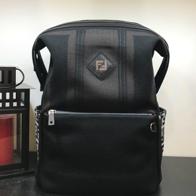 Fendi 2019 Back Pack ,36CM - 펜디 2019 남성용 백팩  FENB0050,36CM,블랙