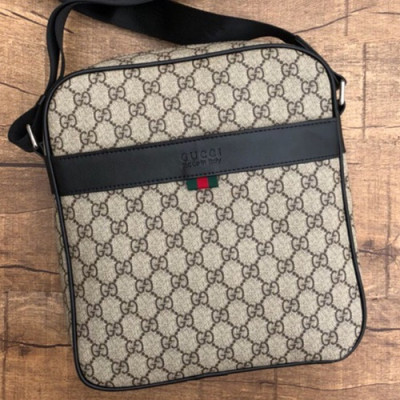 Gucci 2018 Leather Shoulder Bag ,26CM - 구찌 2018 레더 남성용 숄더백 GUB0208 ,26cm,베이지