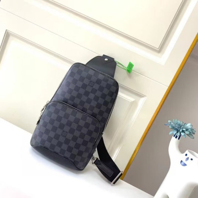 Louis Vuitton Geronimos Hip Sack,20cm - 루이비통  게로니모스 남여공용 힙색, M43502,LOUB0661,20cm,블랙