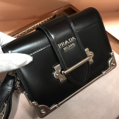 Prada Cahier Leather Shoulder Bag,18cm - 프라다 카이에 레더 여성용 숄더백 ,1BD045-8,18cm,블랙