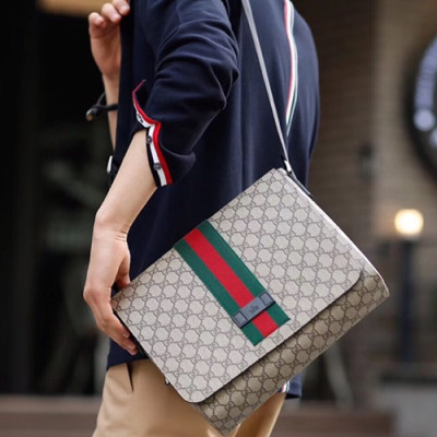 Gucci GG Supreme Messenger Shoulder Bag,30CM - 구찌 GG 수프림 남성용 메신저 숄더백 475432,GUB0317,30CM,브라운