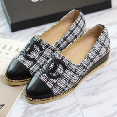 Chanel 2018 Ladies Classic CC Logo Plat Shoes - 샤넬 여성 클랙식 CC 로고 플랫폼 슈즈 Cnl0214x.Size(225 - 260).블랙