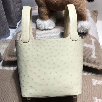 Hermes Picotin Lock Ostrich Leather Tote Bag,18cm - 에르메스 피코탄 락 오스트리치 레더 여성용 토트백 HERB0638, 18cm,크림