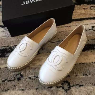 Chanel 2018 Ladies Classic CC Logo Plat Shoes - 샤넬 여성 클랙식 CC 로고 플랫폼 슈즈 Cnl0269x.Size(225 - 250).화이트