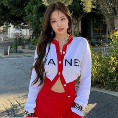 Chanel 2019 Ladies RetroLogo Nkit Cardigen - 샤넬 신상 여성 레트로 로고 니트 가디건 Cnl0310x.Size(s - l).2컬러(레드/블루) - 블랙핑크,제니