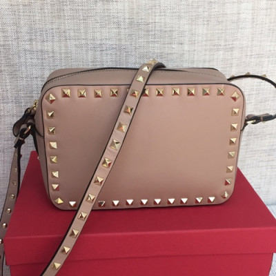 Valentino 2019 Leather Camera Small Shoudler Bag,20CM - 발렌티노 2019 여성용 레더 카메라 스몰 숄더백 ,VTB0160,20CM,핑크