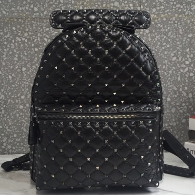 [수납력 GOOD~]Valentino 2019 Leather Ruckstud Large Back Pack ,33CM - 발렌티노 2019 레더 락스터드 남여공용 라지 백팩,VTB0221,33CM,블랙