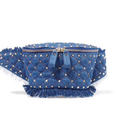 [유니크한 아이템! 소장가치 100%❤]Valentino 2019 Denim Garavani Rockstud Spike Belt Bag,19.5/28CM - 발렌티노 2019 데님 가라바니 락스터드 스파이크 벨트백, VTB0272,19.5/28CM,블루