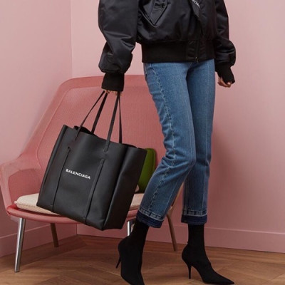 Balenciaga 2019 Everyday Leather Tote Shoulder Shopper Bag,25/37CM - 발렌시아가 2019 에브리데이 레더 남여공용 토트 숄더 쇼퍼백,BGB0106,25/37CM,블랙