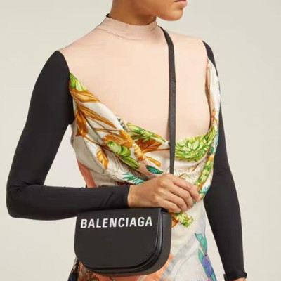 Balenciaga 2019 Ville Day Leather Shoulder Bag,19CM - 발렌시아가 2019 빌 데이 레더 숄더백,BGB0183,19CM,블랙