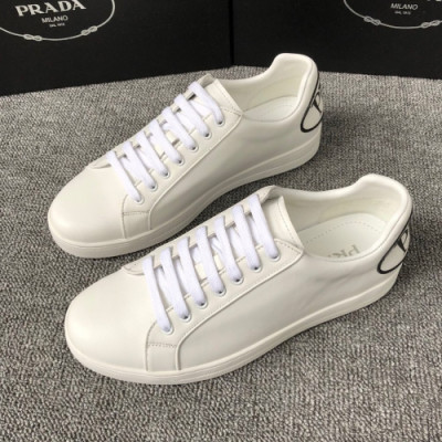 Prada 2019 Mens Business Cajual Logo Leather Sneakers - 프라다 남성 비지니스 캐쥬얼 레더 스니커즈 Pra0573x.Size(240 - 265).화이트