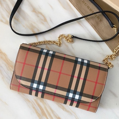 [빈티지]Burberry 2019 Vintage Check Shoulder Bag, 21cm - 버버리 2019 빈티지 체크 여성용 숄더백,BURB0258,21cm,브라운