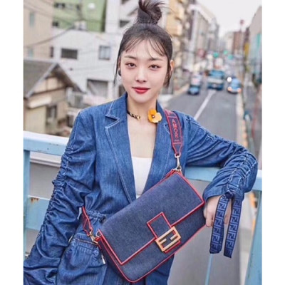 Fendi 2019 Baguette Denim Tote Shoulder Bag, 32cm - 펜디 2019 바게트 데님 토트 숄더백,FENB0089,32cm,네이비+레드 - 설리