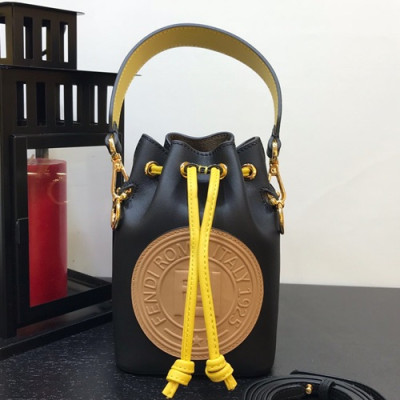 Fendi 2019 Mon Tresor Bucket Tote Shoulder Bag ,18CM - 펜디 2019 몬 트레조 버킷 토트 숄더백  FENB0113,18CM,블랙+베이지