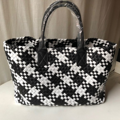 Bottega Veneta Leather Women Tote Shopper Bag,40cm - 보테가 베네타 레더 여성용 토트 쇼퍼백 5211,BVB0215,40cm,블랙+화이트