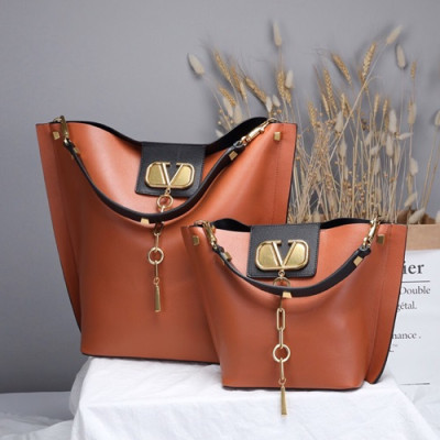 Valentino 2019 Garavani Escape Leather Tote Shoudler Shopper Bag,22/35CM - 발렌티노 2019 가라바니 이스케이프 레더 토트 숄더 쇼퍼백, VTB0552,22/35CM,브라운