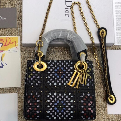 Dior 2019 Lady Dior Mini Tote Shoulder Bag,17CM - 디올 2019 레이디 디올 미니 토트 숄더백 DIOB0257,17CM,블랙(금장)