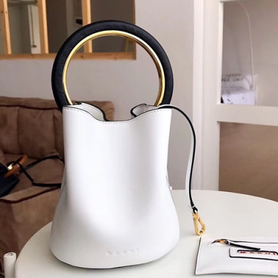 Marni 2019 Leather Pannier Bucket Tote Shoulder Bag,19CM - 마르니 2019 레더 파니에 버킷 토트 숄더백, MARB0008,19CM,화이트