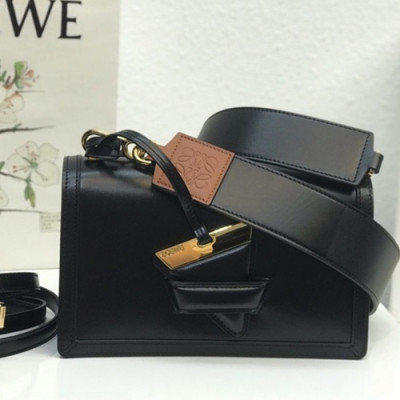 Loewe 2019 Barcelona Large Shoulder Bag, 24CM - 로에베 2019 바르셀로나 라지 숄더백 ,10157-LOEB0030, 24CM, 블랙