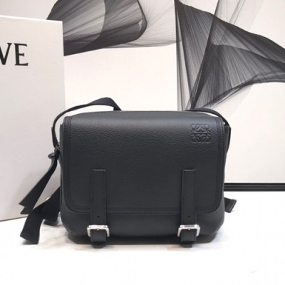 Loewe 2019 Military Messenger Shoulder Bag, 24.5CM - 로에베 2019 밀리터리 남성용 메신저 숄더백 ,LOEB0044, 24.5CM, 블랙