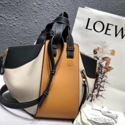 Loewe 2019 Hammock Small Tote Shoulder Bag, 29CM - 로에베 2019 해먹 스몰 토트 숄더백 ,3047-LOEB0277, 29CM, 카멜