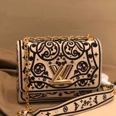 Louis Vuitton 2019  Twist Shoulder Cross Bag, 23cm- 루이비통 2019  트위스트 숄더 크로스백 M53934,LOUB1484,23cm,베이지