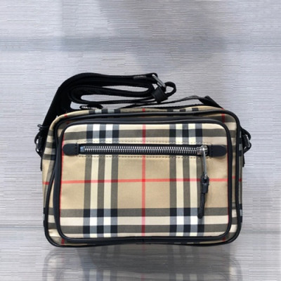 Burberry 2019 Vintage Check Camera Shoulder Bag,22.5cm - 버버리 2019 빈티지 체크 남여공용 카메라 숄더백,BURB0360,22.5cm,베이지