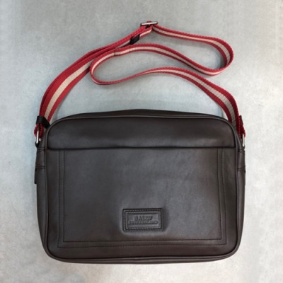 Bally 2019 Leather Shoulder Bag,32cm  - 발리 2019 레더 남성용 숄더백 BALB0057,32cm,브라운