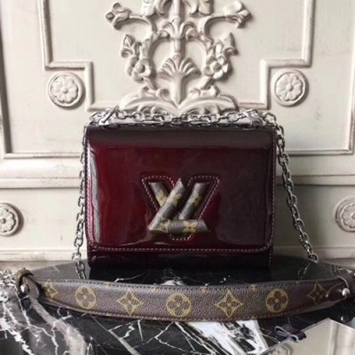 Louis Vuitton 2019 Twist Chian Shouder Cross Bag,19cm - 루이비통 2019 트위스트 체인 숄더 크로스백 ,M54243,LOUB1584,19cm,와인