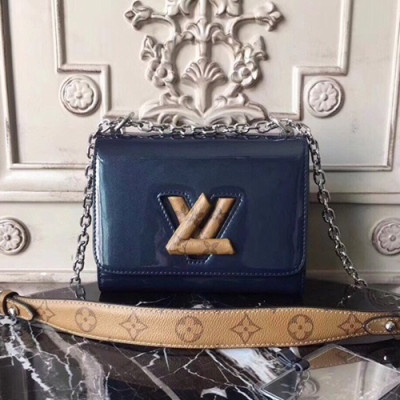 Louis Vuitton 2019 Twist Chian Shouder Cross Bag,19cm - 루이비통 2019 트위스트 체인 숄더 크로스백 ,M54243,LOUB1586,19cm,블루