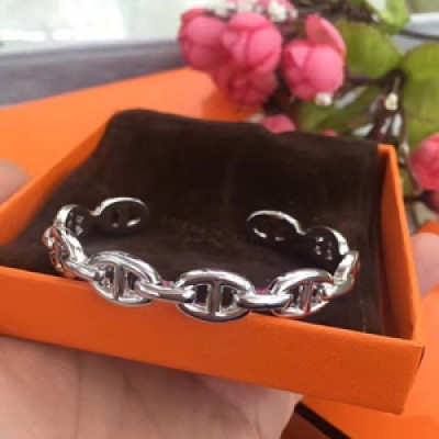 Hermes White Gold  Bangle  -에르메스  여성용 팔지18k 도금 화이트 골드 팔찌 Her0001.