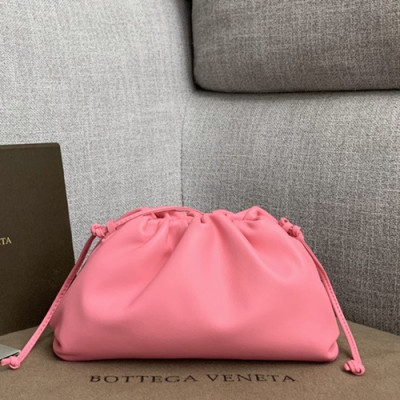 Bottega Veneta 2019 The Pouch Bag / Shoulder Bag,22cm - 보테가 베네타 2019 더 파우치 백 / 숄더백, 585852,BVB0318,22cm,핑크