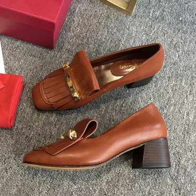 Valentino 2019 Ladies Tassel Metal Logo Middle Heel Loafer - 발렌티노 2019 여성용 태슬 메탈 로고 미들힐 로퍼 VTS0024.Size(225 - 250).브라운