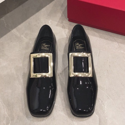 Roger Vivier 2019 Ladies Leather Loafer - 로저비비에 2019 여성용 레더 로퍼 RVS0036.Size(225 - 245).블랙