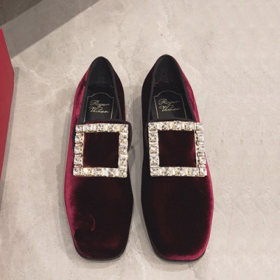 Roger Vivier 2019 Ladies Velvet Loafer - 로저비비에 2019 여성용 벨벳 로퍼 RVS0039.Size(225 - 245).다크와인